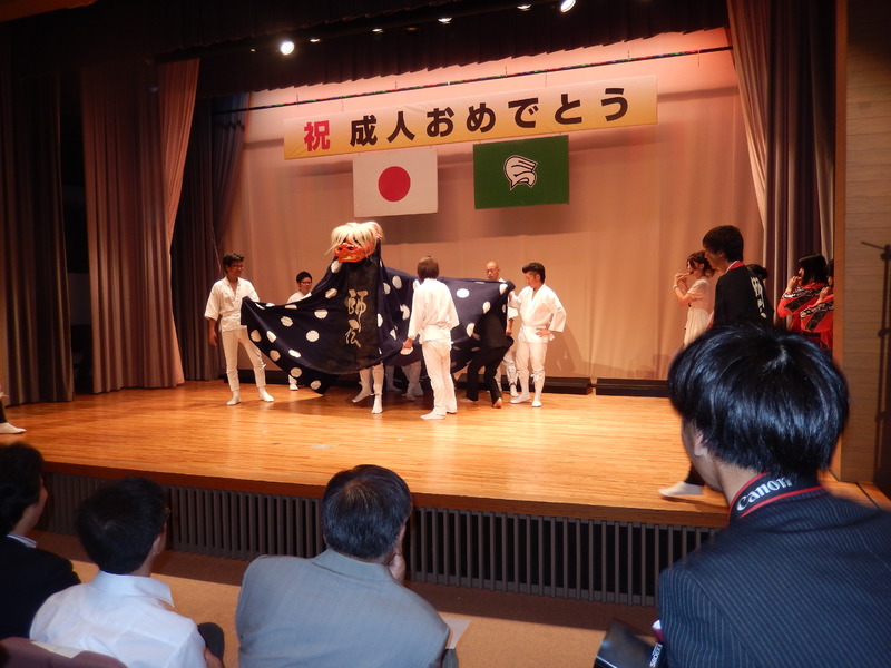 白鷹町成人式画像