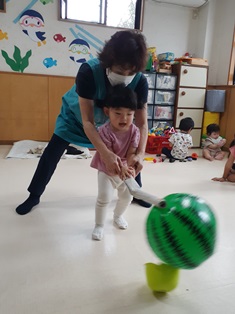 プチすいか割り大会です。