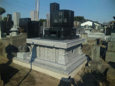 間口1.8m　奥行き1.5m