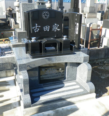 間口1.3m　奥行き1.3m