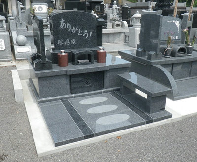 間口1.6m　奥行き2.3m