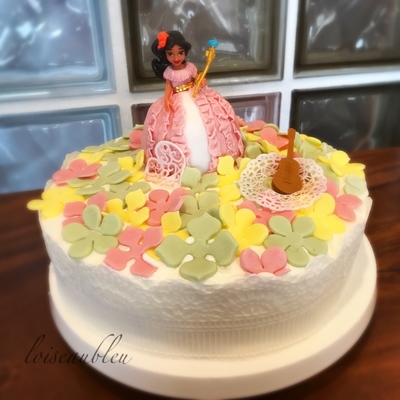 エレナデコレーションケーキ