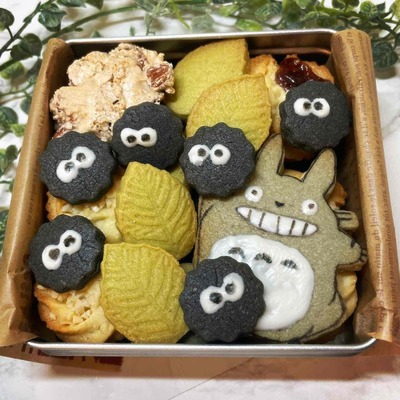 クッキー缶