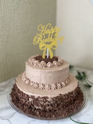 チョコ生クリームケーキ