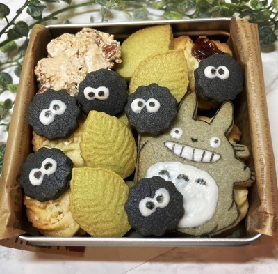クッキー缶