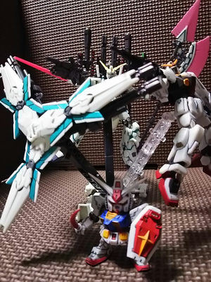 ガチャのガンダムなのに格好いいって