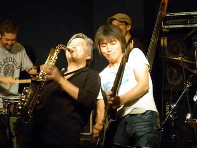 with Hunber(Sax)