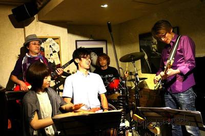 Seki4@G's bar photo by Miyuki Kato