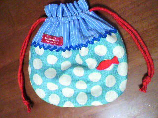 金魚鉢きんちゃく