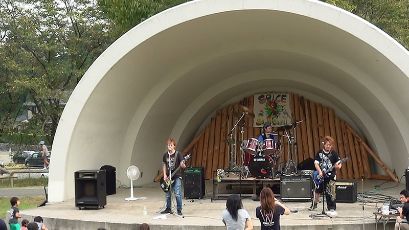 SSS Project かかしの里野外ライブ